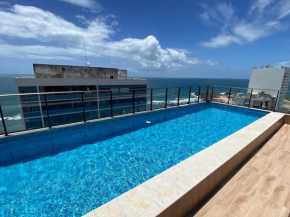 Apartamento luxuoso a poucos metros da praia